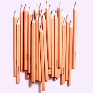 Tribriaunis pieštukas HB, storas